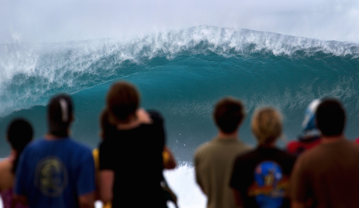 Pipeline Through the Peanut Gallery: Thousands of people at the Pipe Master in 2011, and all of them seemed to have cameras. Since there really wasn\'t an empty spot on the beach, I figured might as well let them be in the photos. Photo: <a href=\"https://instagram.com/evanfa\">Evan Fa</a>