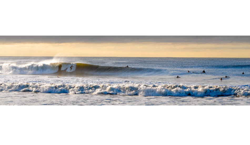 Another view of the lineup in Long Beach during hurricane swell.  Photo: <a href=\"https://www.timelessride.com\">Jim Cook</a>