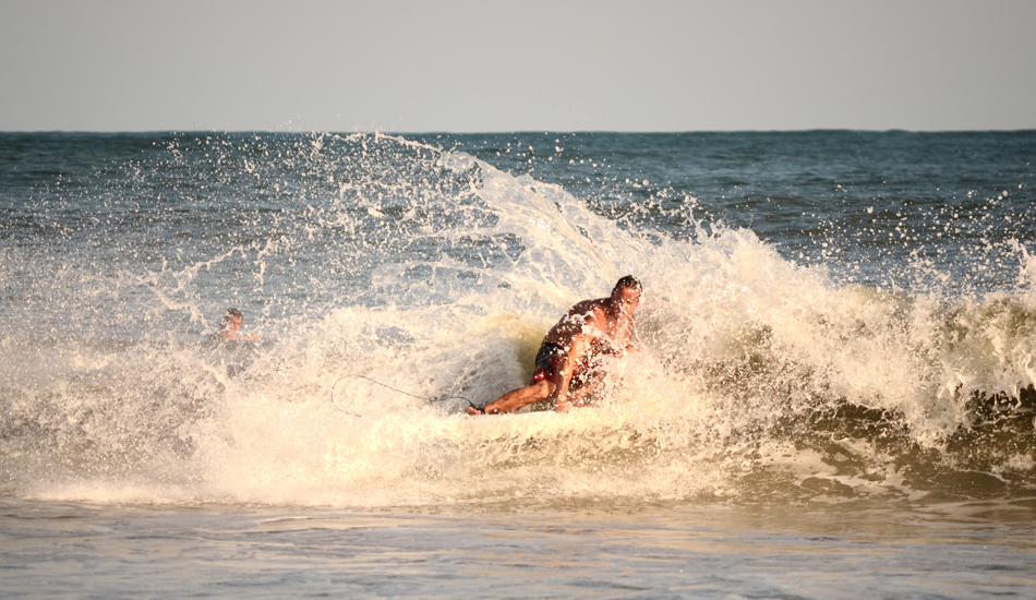 Here\'s Shaun Ducker destroying a little summer wave. Photo: <a href=\"https://follyhood.blogspot.com\">Justin Morris</a>