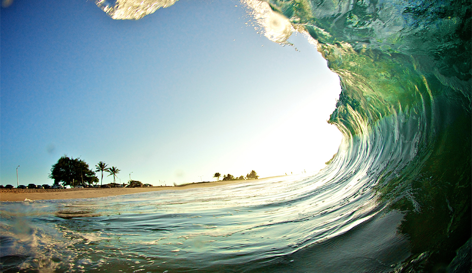Morning Wave.  Image: <a href=\"https://gokenji.com/port/\" target=\"_blank\">Croman</a>