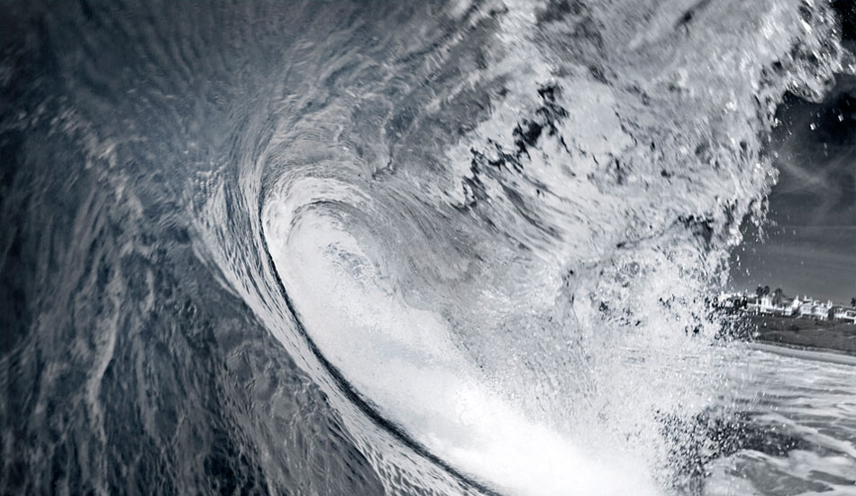 Abstract wave.  Photo: <a href=\"https://www.jungphoto.com/\" target=_blank>Justin Jung</a>.