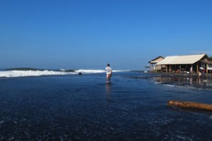 Keramas Bali Surfer Warung Lineup