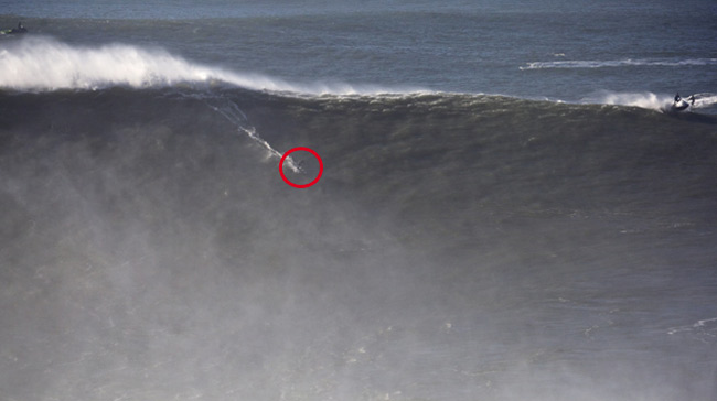 Does Nazare ever get small?