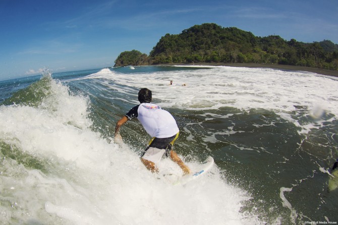 Central American surf is perfect for training up the next generation! ©Red Bull Media House