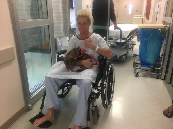 KK and Coco, still in high spirits at the Maui ER. Photo: Shannon Reporting