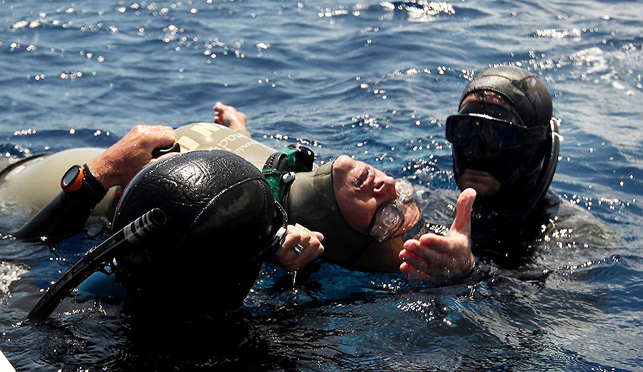 Understanding Freediving Blackouts and How to Prevent Them The Inertia