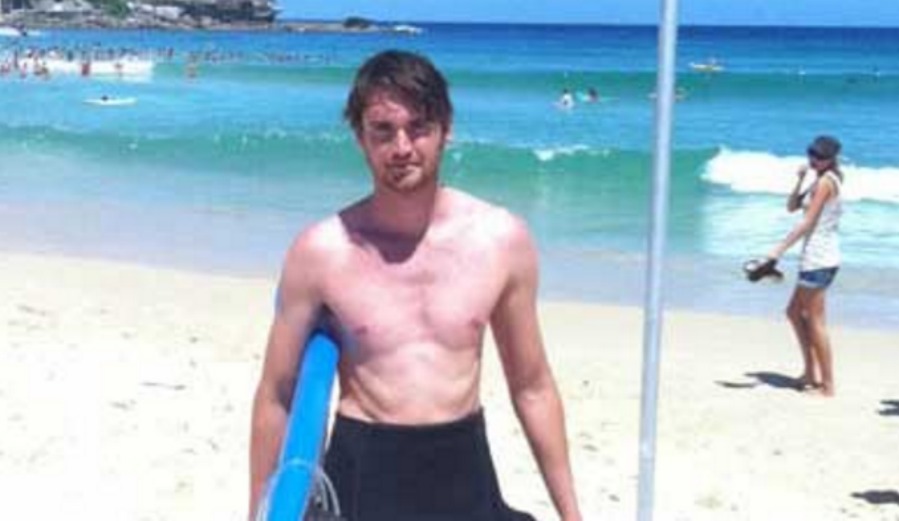 Ross Ulbricht, Drug Kingpin and Mastermind Behind the Dark 's Silk