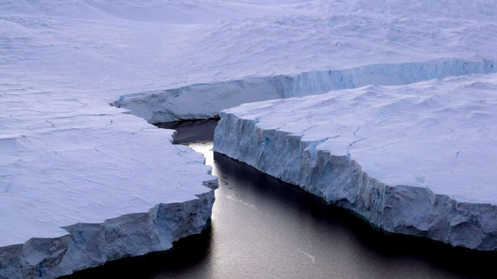 A piece of the Larsen Ice Shelf snapped off, creating one of the largest icebergs ever recorded. Image: EPA