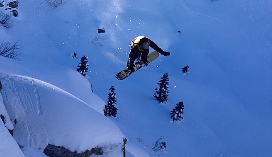 Snowboarding Icon Kevin Jones Involved in Serious Car Crash in California |  The Inertia