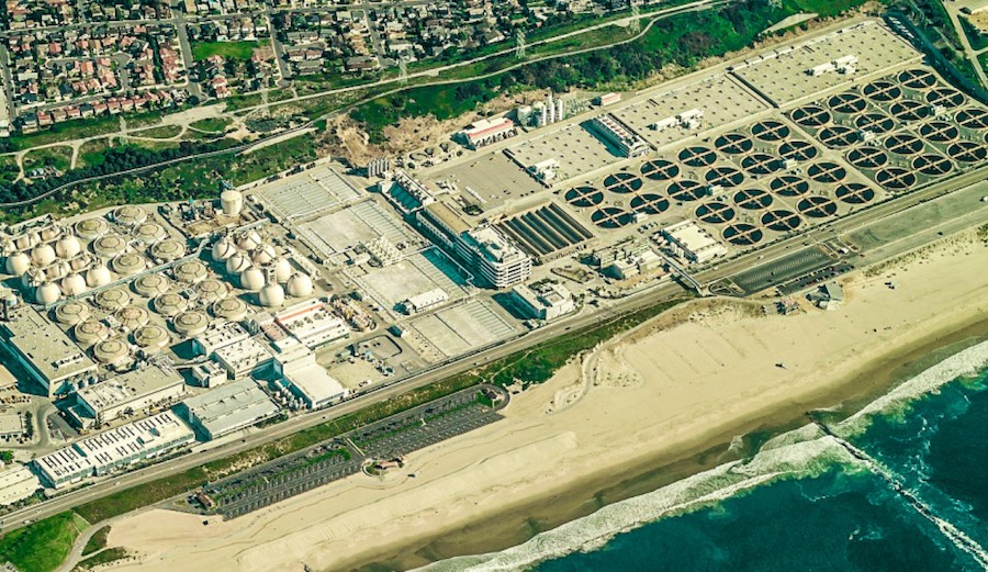 17Million Gallons of Sewage Spills Into Ocean, Closing Los Angeles