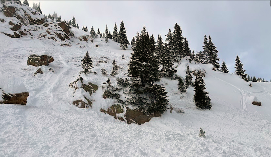 Snowboarder Dies In Avalanche on Colorado's Berthoud Pass