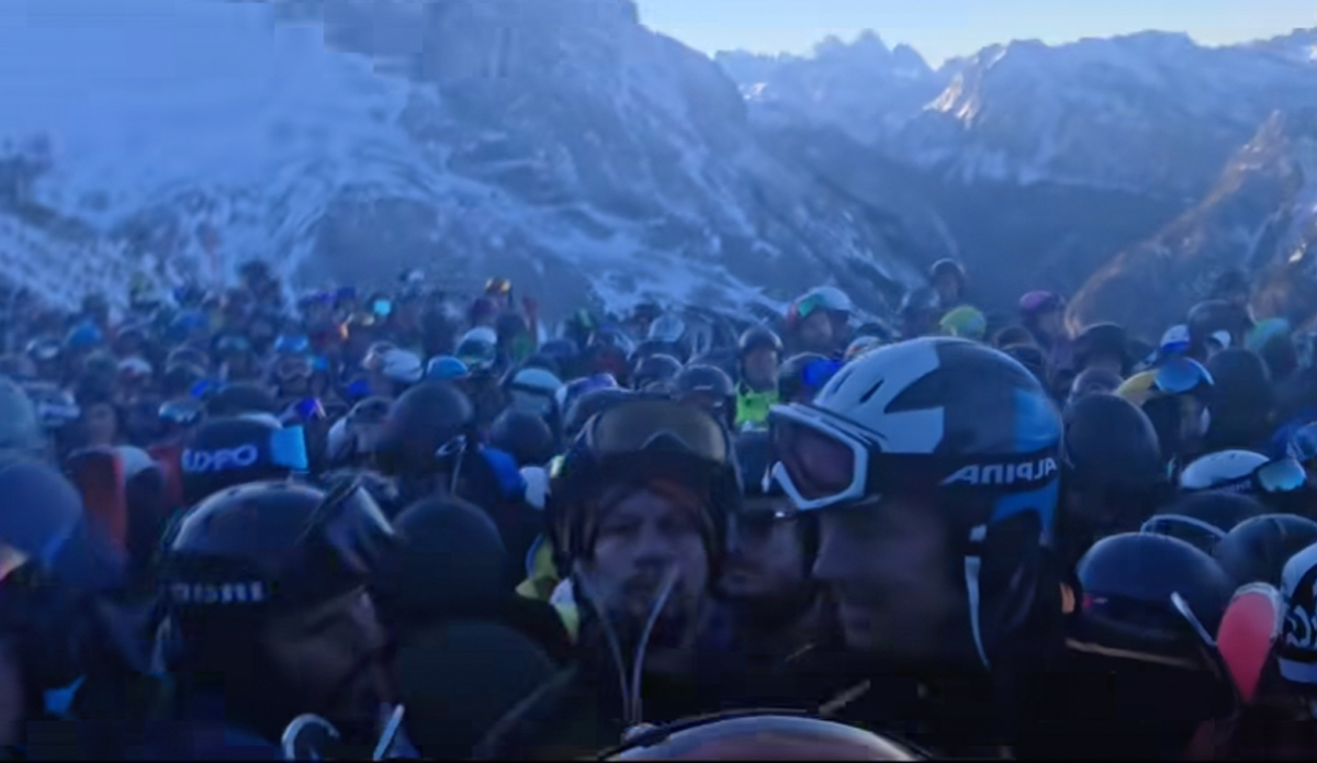 Dolomites Skiers Trapped Lack Snow
