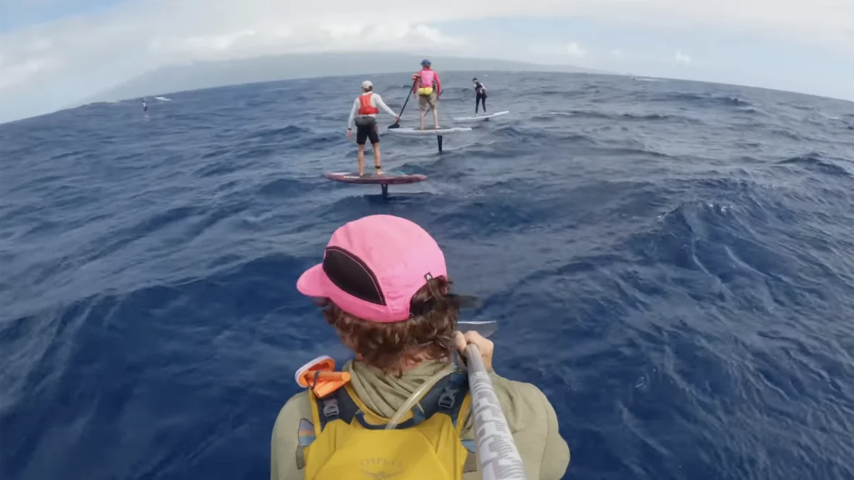 Cash Berzolla Completes Foil Crossing from Maui to Oahu