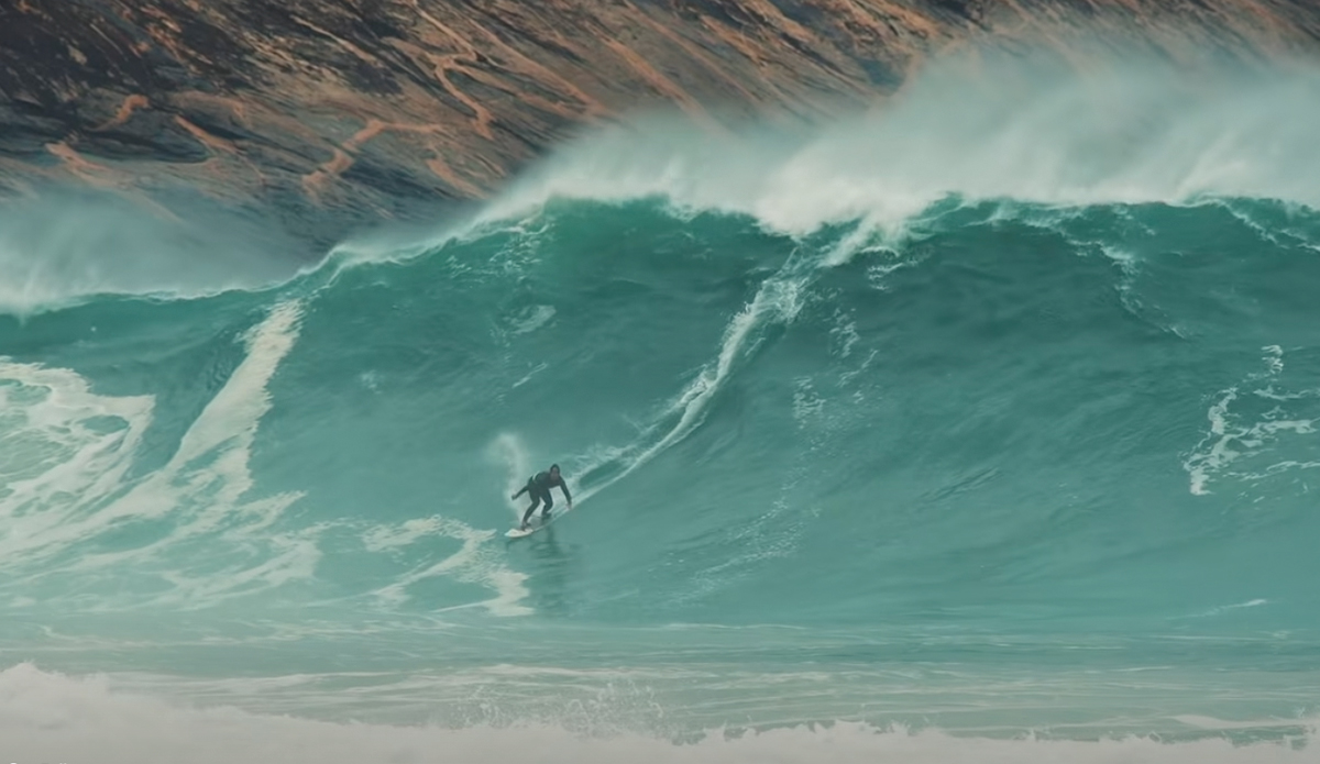 Local Surfers Shine at Itacoatiara Big Wave Event