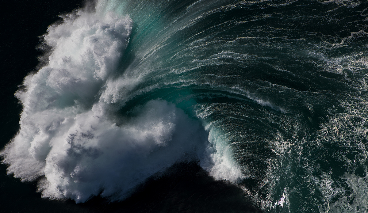 Photo: <a href=\"https://https://www.theinertia.com/music-art/18-images-that-will-never-let-you-see-the-ocean-the-same-again/\">Ray Collins</a>