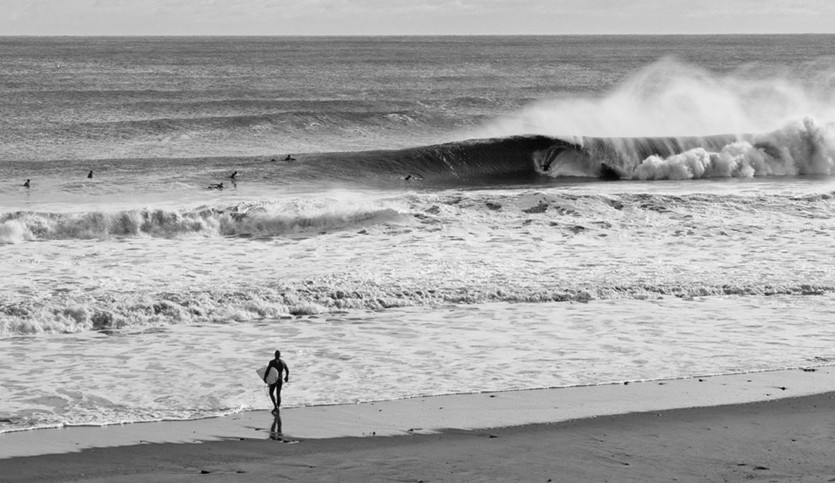 Someone just scored wave of the day. Photo: <a href=\"http://jerseyshoreimages.com/about.html\">Robert Siliato</a>