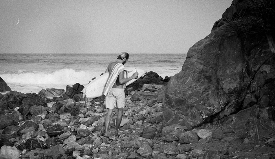  This is my friend Jesse, looking mighty relaxed before we undertake a sketchy rock walk. Photo: <a href=\"https://mattdegreff.com/\" target=_blank>Matt Degreff</a>.