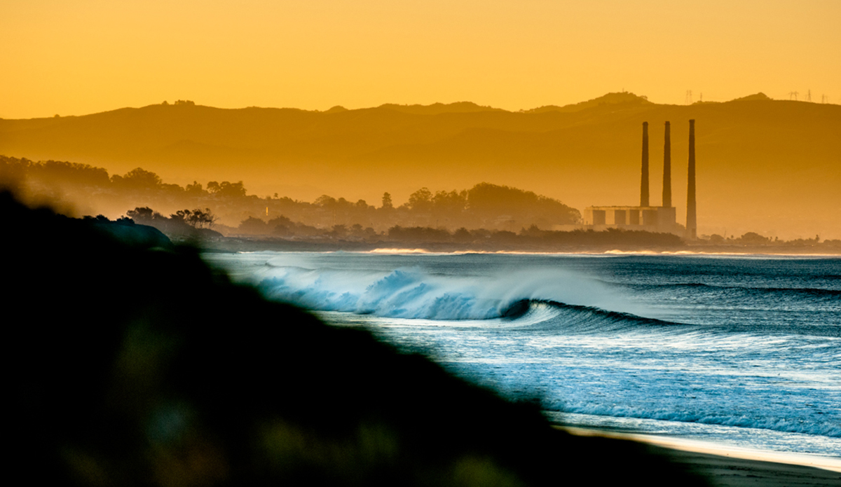  More morning light and offshore wind. Most of the time this beach is a bunch of close outs. But the wind really helps shape things up. Photo: <a href=\"https://abowlin.wix.com/andybowlinphoto\"> Andy Bowlin</a>