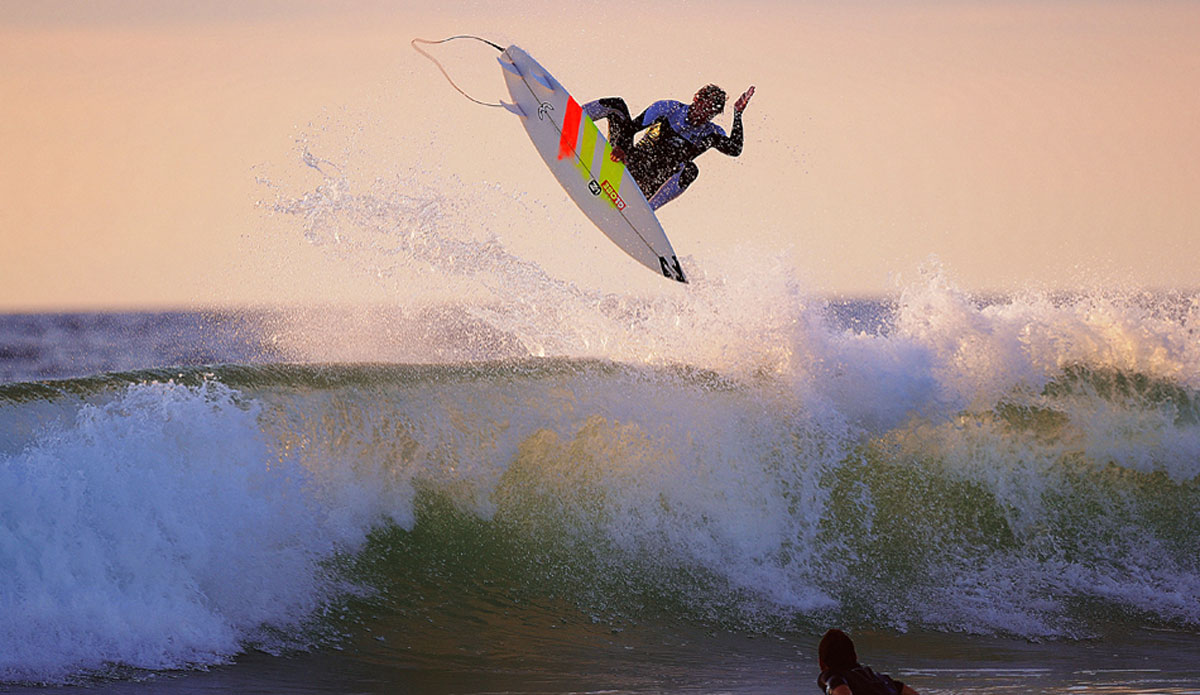 Taj air force with the last light. Seignosse. France. Photo: <a href=\"https://www.josevglezvisions.com\" target=_blank>Jose V. Glez.</a>
