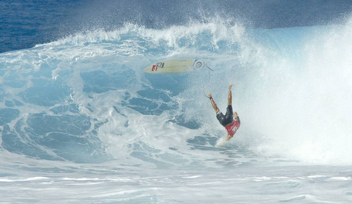If Backdoor can make 11-time world champions look this ridiculous imagine what it will make you look like. Slater: direction-change, applying his usual brand of spontaneous unpredictability, however unintentionally. Photo: <a href=\"https://creamabuscaro.smugmug.com/\"> Jeff Byrnes</a>