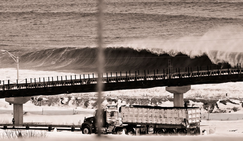 This wave is not often rideable, but when it\'s breaking it\'s an excellent indicator for the power of the swell.