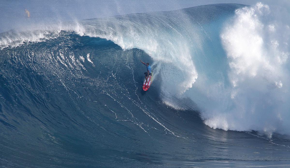 Kai Lenny. Photo: <a href=\"https://aaronlynton.com/\"> Aaron Lynton</a>