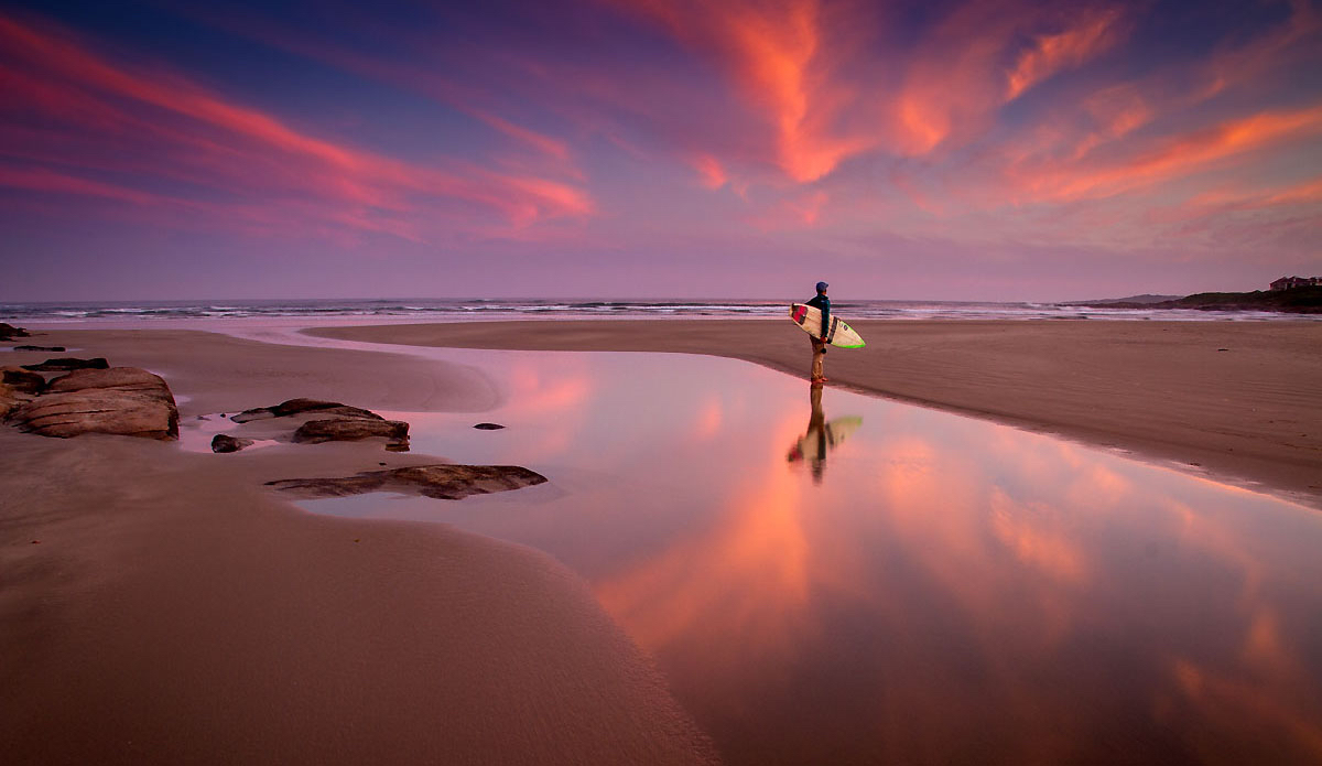 Evening wave check. Photo: <a href=\"https://www.facebook.com/pages/Pho-Tye-Studio/398591356893177?fref=nf\"> Tyerell Jordaan</a>