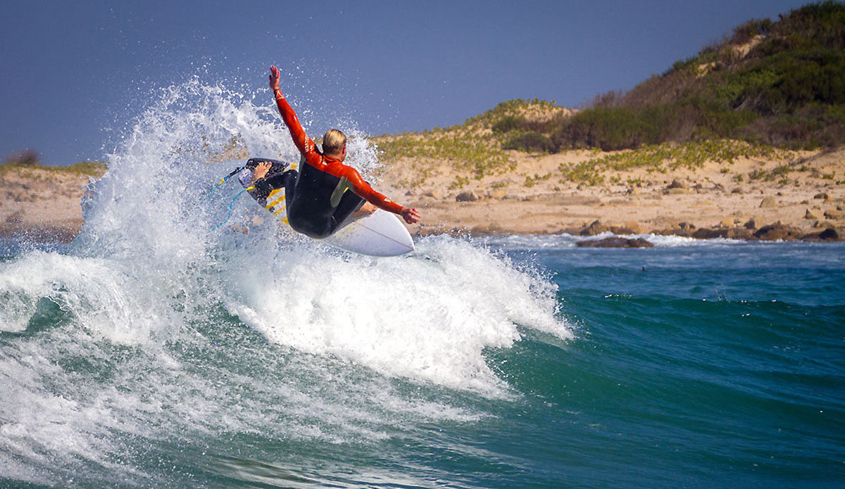 Struan Wilkin wafting the tail inside the bay. Photo: <a href=\"https://www.facebook.com/pages/Pho-Tye-Studio/398591356893177?fref=nf\"> Tyerell Jordaan</a>