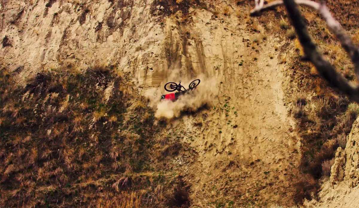 Screenshot: <a href=\"https://www.youtube.com/watch?t=10&v=jMQ0loaMkYs\">Monster</a>