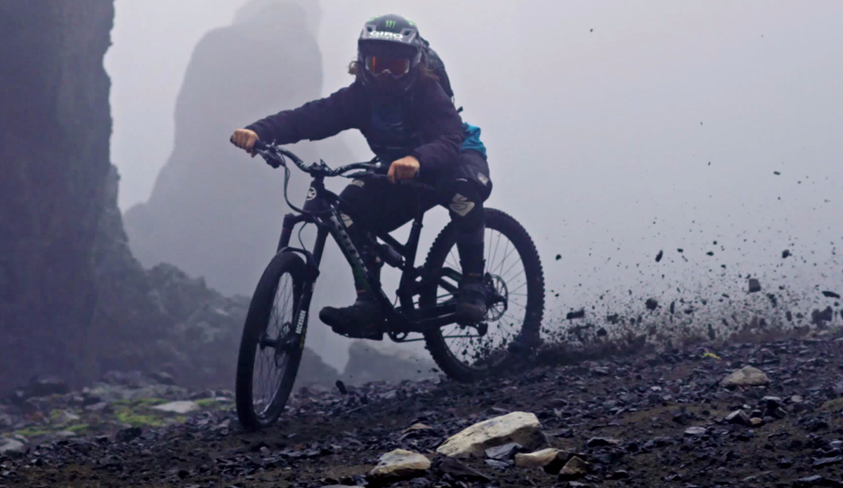 Screenshot: <a href=\"https://www.youtube.com/watch?t=10&v=jMQ0loaMkYs\">Monster</a>