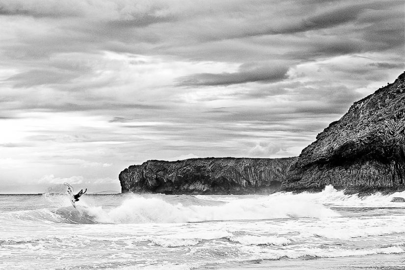 Spaniard rider Pablo Gutiérrez flying in a small but fun day near home. Photo: <a href=\"https://juanfernandezfotografo.com/\" target=_blank>Juan Fernandez</a>