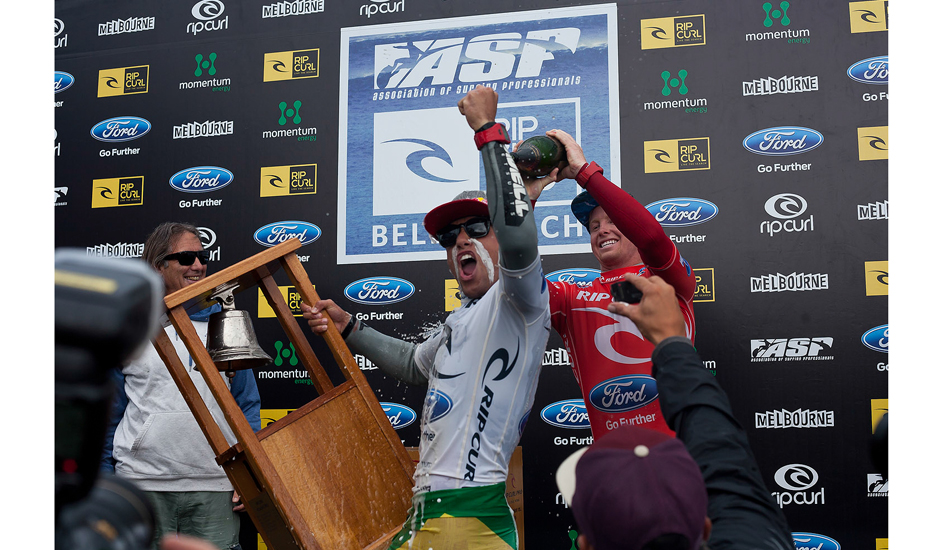 Adriano can\' believe what has just happened, so he breaks the bell to celebrate. Photo: <a href=\"https://www.andypotts.com.au\" target=\"_blank\">www.andypotts.com.au</a>