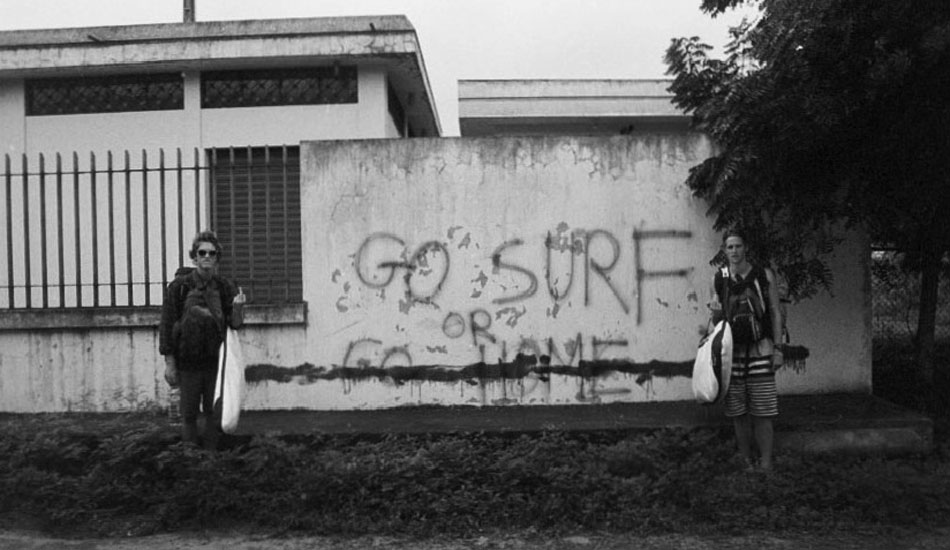 \"Go Surf Or Go Home\" At the entrance of Ayampe, Ecuador. Photo:  <a href=\"https://www.alexguiryphoto.com/\" target=_blank>Alex Guiry</a>