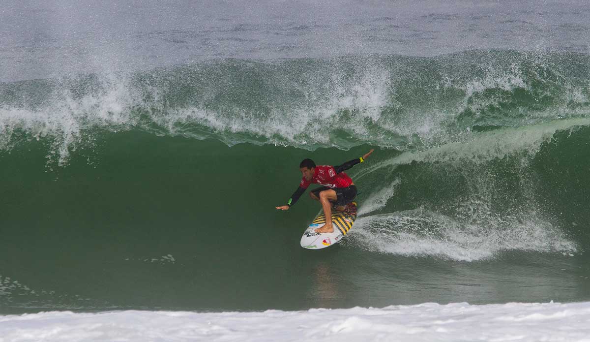 Adriano De Souza of Brazil is the last remaining Brazilian surfer in this year\'s Billabong Rio Pro advancing into Round 5. De Souza defeated Aritz Aranburu (ESP) in Round 3 before placing second behind heat winner Nat Young (USA) in Round 4. Photo: <a href=\"https://www.aspworldtour.com/\">ASP | Smorigo</a>