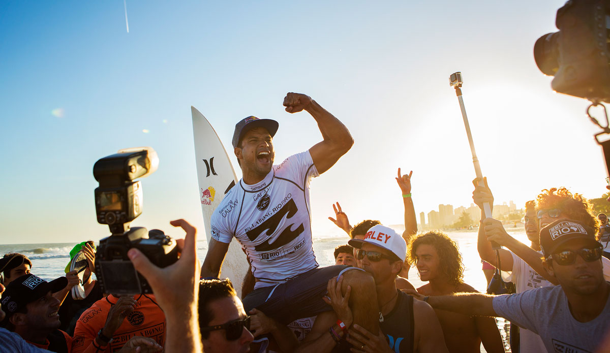 Michel Bourez, claiming victory at the Billabong Rio Pro. Photo: <a href=\"https://www.aspworldtour.com/\">ASP | Smorigo</a>