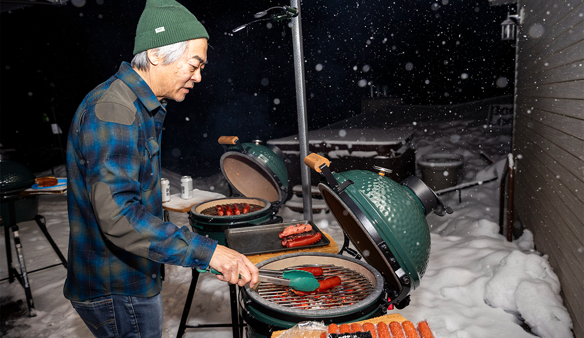 Snake River Farms gourmet sausages best served over a Green Egg.