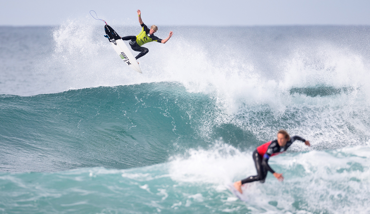 John John Florence of Oahu, Hawaii (pictured) advanced into Round 4 of the Ripcurl Pro Bells Beach, defeating Kai Otton (AUS) with a heat total of 15.83 points (out of a possible 20.00) in Round 3 at Bells Beach today.  Photo:  <a href=\"https://www.aspworldtour.com/\">Cestari/ASP</a>