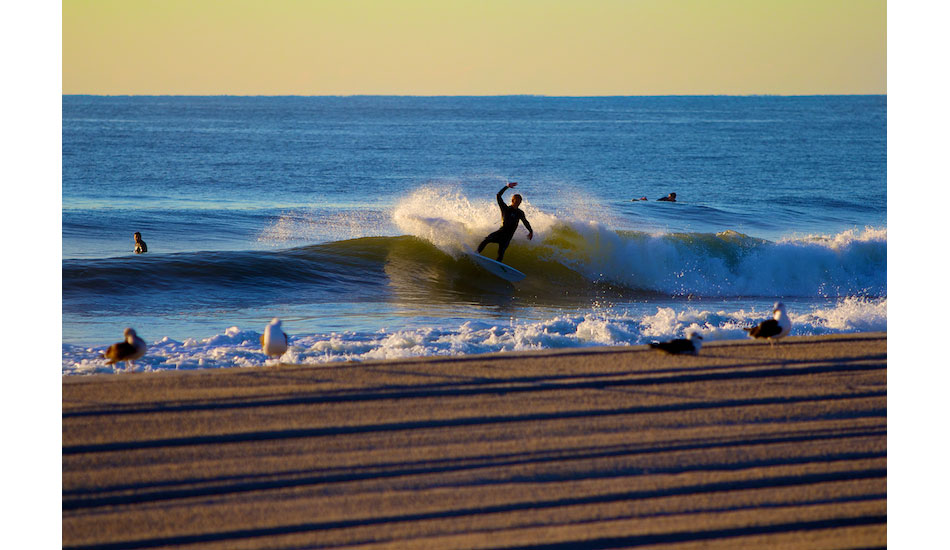 Doug Henderson wrapping and early morning cutty to get his blood flowing. Photo: <a href=\"https://bencurriephoto.zenfolio.com/\">Ben Currie</a>