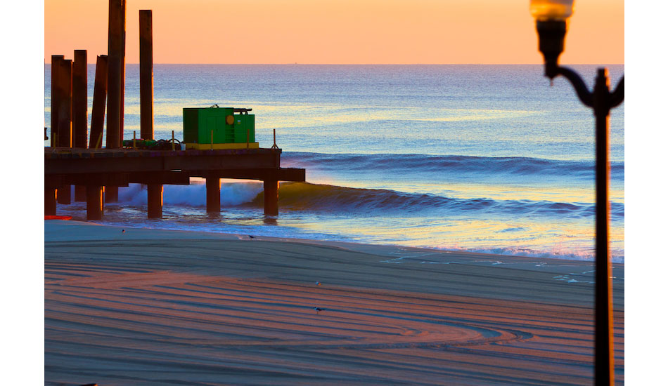Southside Casino Pier earlier this fall morning before anyone paddled out. Photo: <a href=\"https://bencurriephoto.zenfolio.com/\">Ben Currie</a> 