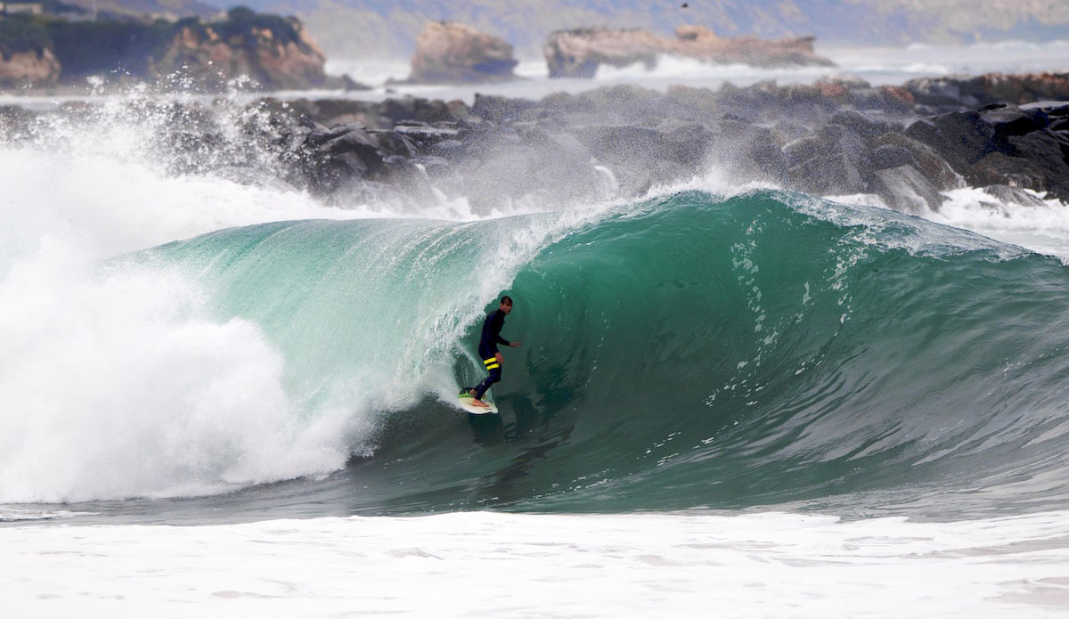 Not too long ago Brad Ettinger found that elusive, perfect shack at Wedge. Photo: <a href=\"https://www.driftwoodfoto.com/\">Benjamin Ginsberg</a>