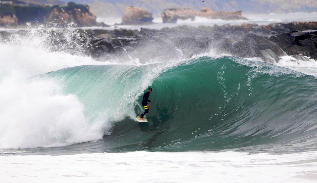 Not too long ago Brad Ettinger found that elusive, perfect shack at Wedge. Photo: <a href=\"http://www.driftwoodfoto.com/\">Benjamin Ginsberg</a>