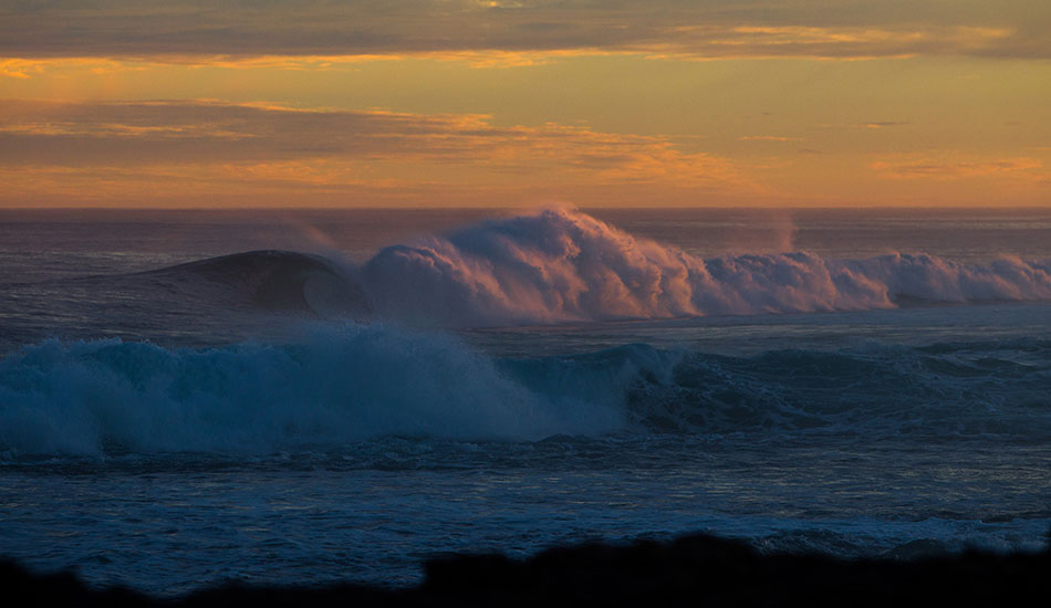 A solid swell, sunset and offshores winds. This was a great day.  Photo: <a href=\"https://www.benleephoto.com.au/home/\">Ben Lee</a>