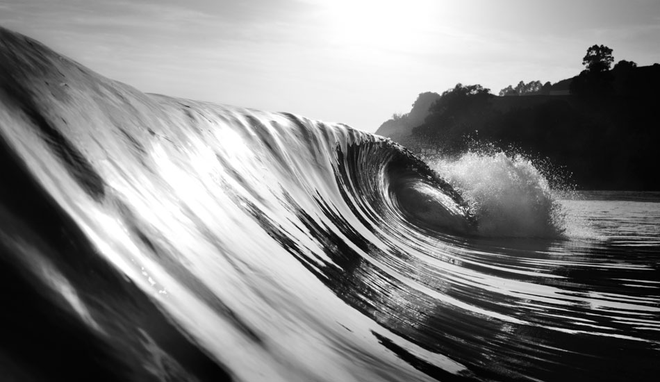 Black glass. Photo: <a href=\"https://paulgreenephoto.com/\" target=_blank>Paul Greene</a> 