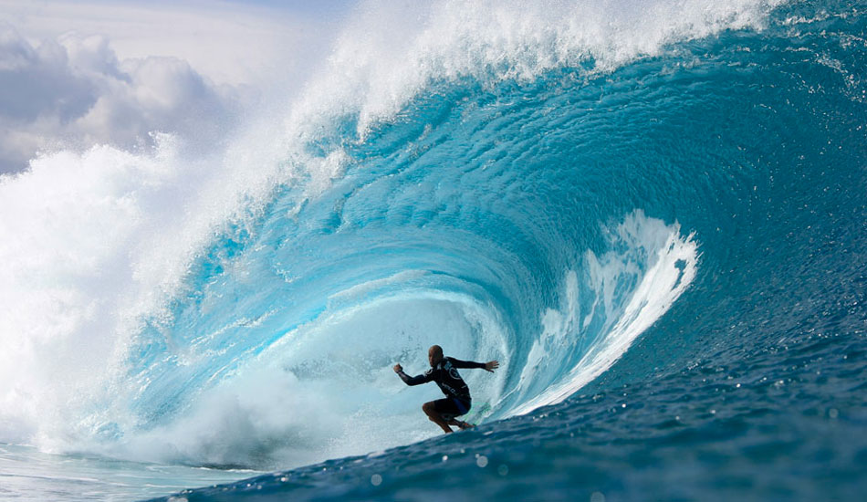 Slater on his way to his second of two Pipe victories this winter. Photo: Bielmann from <a href=\"https://www.theinertia.com/surf/kelly-slater-destroys-field-takes-volcom-pipe-pro/\" target=\"_blank\">Kelly Slater Destroys Field, Takes Volcom Pipe Pro</a>
