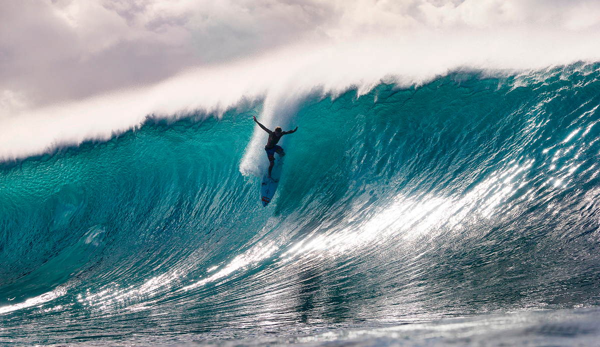 Mark Healy takes a very late drop at Pipeline last winter. Photo: <a href=\"https://www.brianbielmann.com\">Brian Bielmann</a>