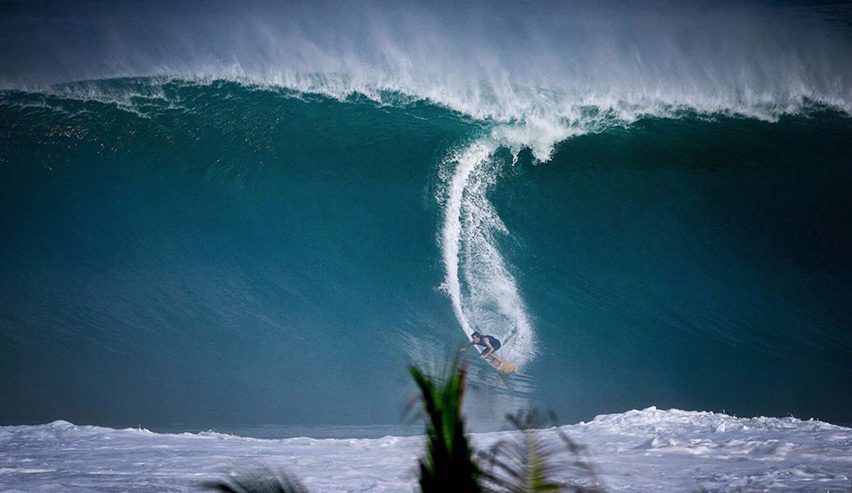 Greg Long on a wave that is almost unfathomable. Photo: <a href="https://www.facebook.com/nosponsor" target="_blank">No Sponsor</a>