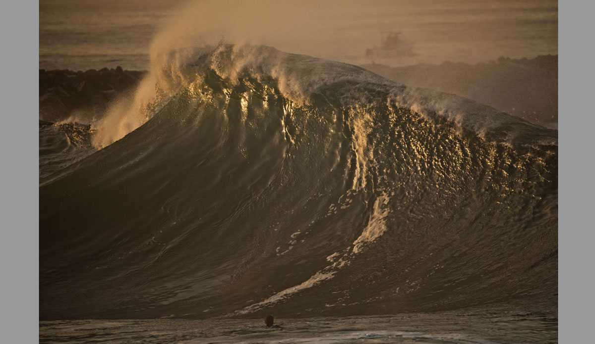 Beauty peak at the Wedge. Photo: <a href=\"https://www.bobridges.com/\">Bo Bridges</a>
