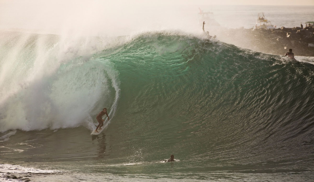 The guy poking through the lip at the top corner? He\'s got the fever. Photo: <a href=\"https://www.bobridges.com/\">Bo Bridges</a>