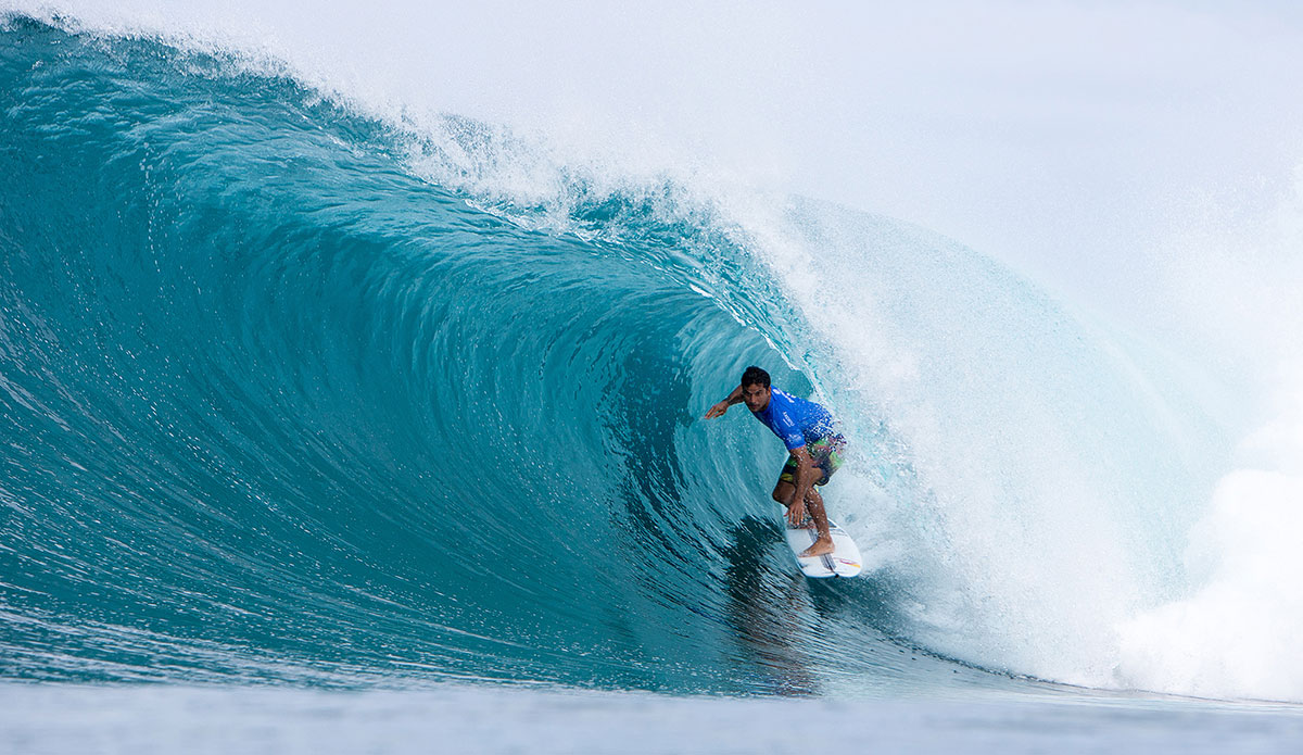 Michel Bourez. Photo: <a href=\"https://www.instagram.com/kc80/\">Cestari</a>/<a href=\"https://www.worldsurfleague.com/\">WSL</a>