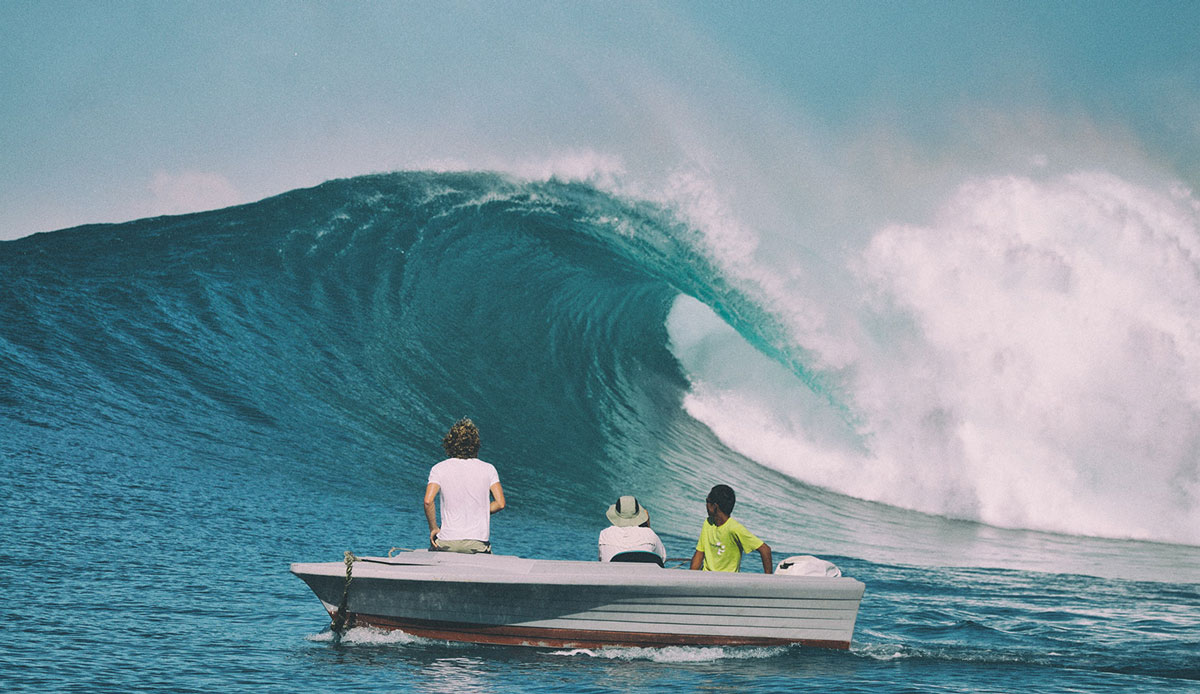 Heavy inside session. Photo: <a href= \"https://joaobracourt.com/\" target=_blank>Joao Bracourt.</a>